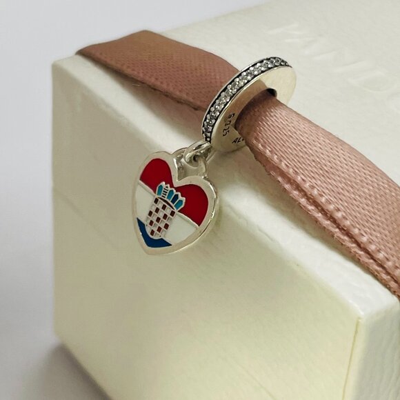 Pandora Croatia Croatian Pandora Croatia Croatian Flag heart Bead CharmPendant - Picture 1 of 4